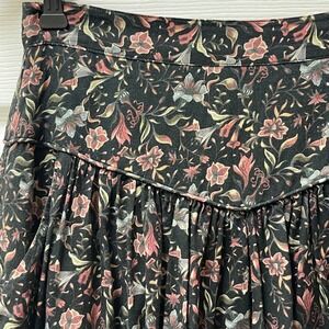 Peruvian Connection Women's Sz 4 V-Yoke‎ Floral Print Mini Skirt Pockets